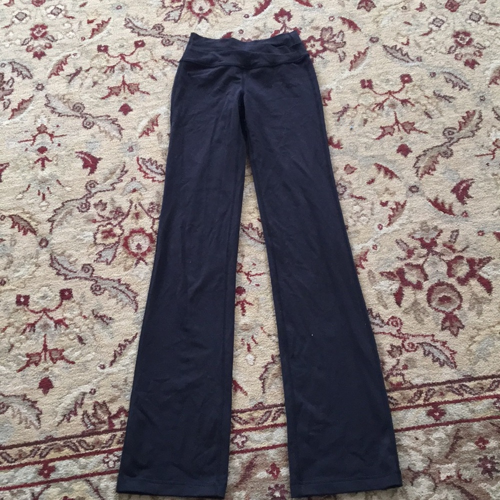 Lululemon yoga pants 2 tall like new - Picture 1 of 1